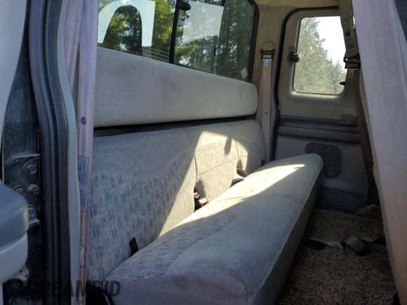 1999 Ford F-250 XL z VIN 1FTNX21LXXEB35442, wystawiony jako Copart lot #46939875 z przebiegiem 193 275 mil mil oraz Szkoda całkowita • Salvage title. Historia ofert i sprzedaży dostępna na DreamBid. Obrazek 10.