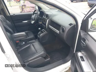 2016 Jeep Compass Latitude with VIN 1C4NJDEB6GD534157, listed as a IAAI auction lot 42022813 with 147,000 mi miles and . Bid and sale history available at DreamBid. Image 5.