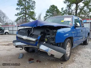 2003 Chevrolet Silverado 1500 with VIN 2GCEC19T731186984, listed as a IAAI auction lot 41521313 with 288,433 mi miles. Bid and sale history available at carsss.com. Image 6.