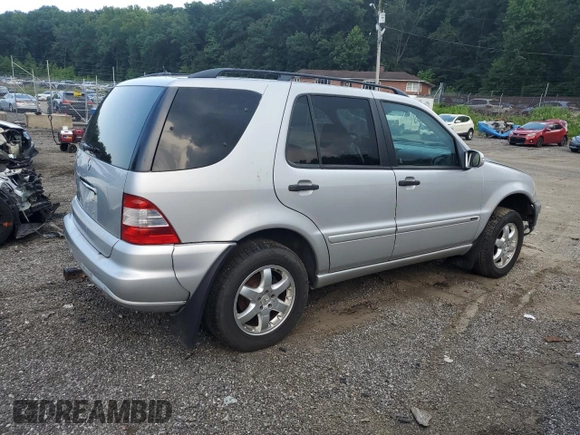 2004 Mercedes-Benz M 350 with VIN 4JGAB57E54A504391, listed as a Copart auction lot 63689125 with Not provided miles and Salvage title. Bid and sale history available at DreamBid. Image 3.