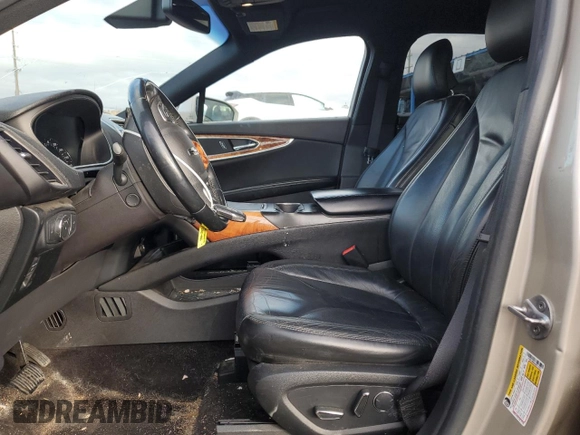 2017 Lincoln MKX Select with VIN 2LMPJ8KRXHBL12357, listed as a Copart auction lot 43250985 with 105,483 mi miles and Salvage Title. Bid and sale history available at carsss.com. Image 7.