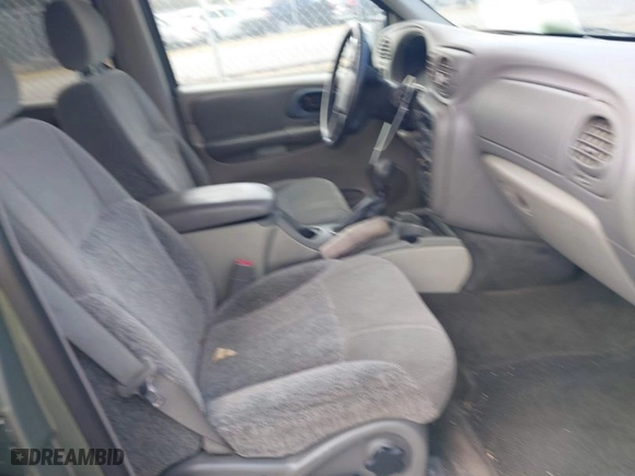 2003 Chevrolet TrailBlazer LS with VIN 1GNDT13S232341699, listed as a IAAI auction lot 41612878 with 198,019 mi miles. Bid and sale history available at carsss.com. Image 5.