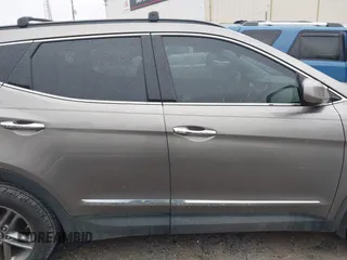 2017 Hyundai Santa Fe 2.4L z VIN 5XYZU3LB8HG421397, wystawiony jako IAAI lot #41961915 z przebiegiem 102 594 mil mil oraz . Historia ofert i sprzedaży dostępna na DreamBid. Obrazek 13.