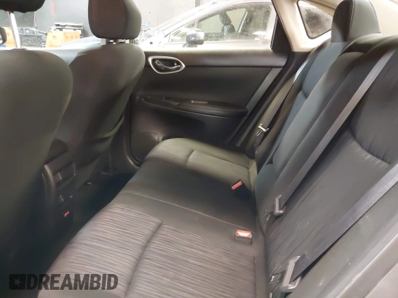 2019 Nissan Sentra S z VIN 3N1AB7AP3KY368736, wystawiony jako IAAI lot #42283123 z przebiegiem 89 117 mil mil oraz . Historia ofert i sprzedaży dostępna na DreamBid. Obrazek 8.