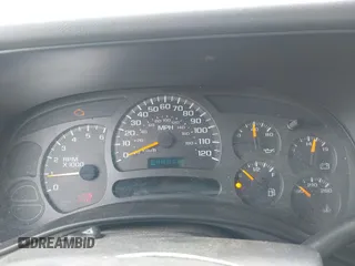 2004 Chevrolet Avalanche Z71 with VIN 3GNEK12T54G209885, listed as a IAAI auction lot 41955338 with 243,811 mi miles. Bid and sale history available at carsss.com. Image 7.