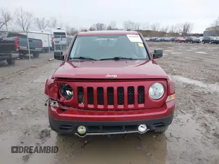 2013 Jeep Patriot Limited z VIN 1C4NJRCB8DD222448, wystawiony jako IAAI lot #41920302 z przebiegiem 177 959 mil mil oraz . Historia ofert i sprzedaży dostępna na DreamBid. Obrazek 12.