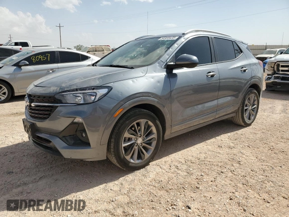 2022 Buick Encore GX Select z VIN KL4MMDSL2NB116455, wystawiony jako Copart lot #54959435 z przebiegiem 63 920 mil mil oraz Czysty tytuł • Clean title. Historia ofert i sprzedaży dostępna na DreamBid. Obrazek 1.