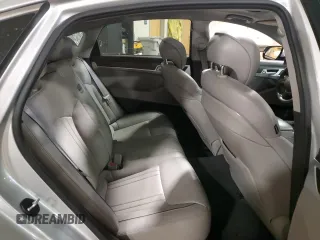 2017 Genesis G80 Ultimate z VIN KMHGN4JF8HU212056, wystawiony jako Copart lot #51636825 z przebiegiem 92 613 mil mil oraz Szkoda całkowita • Salvage title. Historia ofert i sprzedaży dostępna na DreamBid. Obrazek 10.