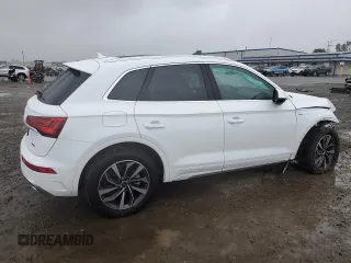 2024 Audi Q5 S line Premium Plus z VIN WA1EAAFY0R2074164, wystawiony jako Copart lot #51284815 z przebiegiem 1 324 mil mil oraz Szkoda całkowita • Salvage title. Historia ofert i sprzedaży dostępna na DreamBid. Obrazek 3.