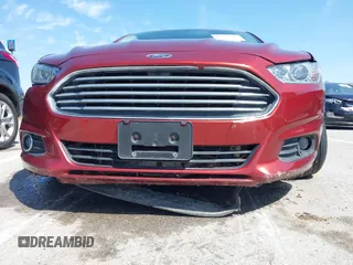 2014 Ford Fusion SE with VIN 3FA6P0HD0ER391323, listed as a IAAI auction lot 42038310 with 101,422 mi miles and . Bid and sale history available at carsss.com. Image 18.