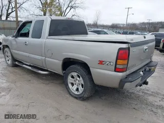 2006 GMC Sierra 1500 SLE1 with VIN 1GTEK19BX6Z246147, listed as a IAAI auction lot 41519570 with 167,650 mi miles. Bid and sale history available at carsss.com. Image 3.