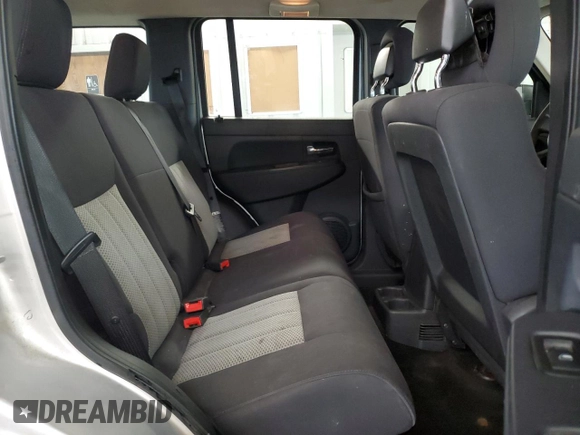2010 Jeep Liberty Sport with VIN 1J4PN2GK6AW101135, listed as a Copart auction lot 58216735 with 202,901 mi miles and Clean title. Bid and sale history available at DreamBid. Image 11.