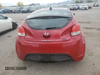 2014 Hyundai Veloster RE:FLEX z VIN KMHTC6AD3EU212525, wystawiony jako Copart lot #52935475 z przebiegiem 54 086 mil mil oraz Szkoda całkowita • Salvage title. Historia ofert i sprzedaży dostępna na DreamBid. Obrazek 6.