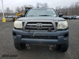 2009 Toyota Tacoma with VIN 5TEUX42N09Z597628, listed as a Copart auction lot 51799555 with 272,872 mi miles and Clean Title. Bid and sale history available at carsss.com. Image 5.