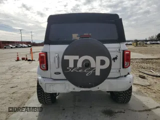 2021 Ford Bronco with VIN 1FMEE5BH5MLB03650, listed as a Copart auction lot 43584385 with 12,104 mi miles and Salvage Title. Bid and sale history available at DreamBid. Image 6.