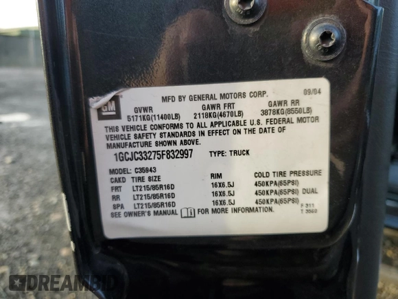 2005 Chevrolet Silverado 3500 LT z VIN 1GCJC33275F832997, wystawiony jako Copart lot #84174064 z przebiegiem 205 523 mil mil oraz Szkoda całkowita • Salvage title. Historia ofert i sprzedaży dostępna na DreamBid. Obrazek 12.