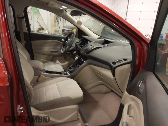 2015 Ford Escape SE with VIN 1FMCU0GX3FUB12115, listed as a IAAI auction lot 41282103 with 191,231 mi miles and . Bid and sale history available at DreamBid. Image 5.