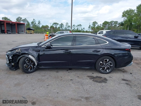 2024 Hyundai Sonata SEL with VIN KMHL64JA1RA354932, listed as a IAAI auction lot 41907964 with 15,743 mi miles. Bid and sale history available at carsss.com. Image 14.