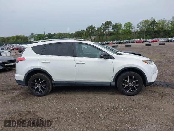 2017 Toyota RAV4 SE z VIN 2T3JFREV3HW695013, wystawiony jako IAAI lot #42232518 z przebiegiem 68 454 mil mil oraz . Historia ofert i sprzedaży dostępna na DreamBid. Obrazek 13.