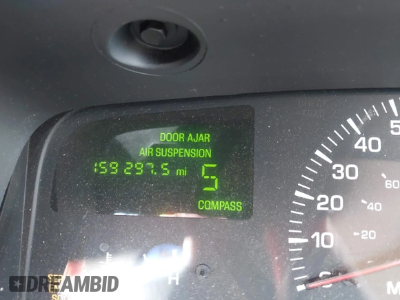 2001 Lincoln Town Car Signature with VIN 1LNHM82W21Y684197, listed as a IAAI auction lot 41944429 with 159,297 mi miles and . Bid and sale history available at DreamBid. Image 15.