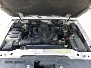 2001 Ford Explorer XLS with VIN 1FMZU72E11ZA76025, listed as a Copart auction lot 61963445 with 266,687 mi miles and Salvage title. Bid and sale history available at DreamBid. Image 12.