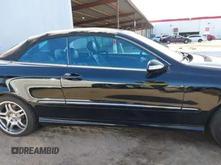 2004 Mercedes-Benz CLK 55 AMG z VIN WDBTK76G14T022337, wystawiony jako IAAI lot #41835855 z przebiegiem 136 083 mil mil oraz . Historia ofert i sprzedaży dostępna na DreamBid. Obrazek 14.