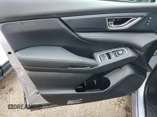 2023 Subaru Ascent Limited с VIN 4S4WMASD4P3450033, выставлен на аукционе IAAI как лот 42610531 с пробегом 68 115 миль миль и . История ставок и продаж доступна на DreamBid. Изображение 25.