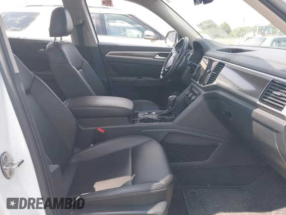 2019 Volkswagen Atlas SEL with VIN 1V2ER2CA0KC512305, listed as a IAAI auction lot 42400428 with 137,516 mi miles and . Bid and sale history available at DreamBid. Image 5.