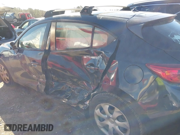 2014 Mazda 3 i Sport with VIN JM1BM1K79E1163311, listed as a IAAI auction lot 41695340 with 263,388 mi miles and . Bid and sale history available at carsss.com. Image 6.