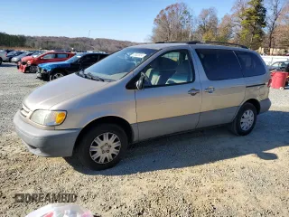 2003 Toyota Sienna LE with VIN 4T3ZF13C73U525624, listed as a Copart auction lot 83920914 with 296,155 mi miles and Clean Title. Bid and sale history available at carsss.com. Image 1.