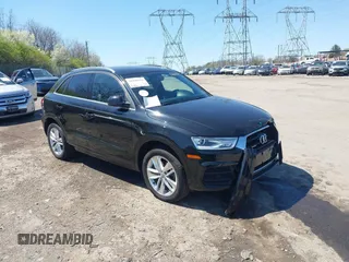 2016 Audi Q3 Premium Plus z VIN WA1EFCFS9GR023727, wystawiony jako IAAI lot #41999918 z przebiegiem 97 781 mil mil oraz . Historia ofert i sprzedaży dostępna na DreamBid. Obrazek 1.