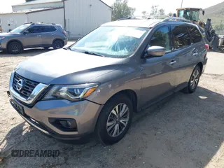 2019 Nissan Pathfinder S with VIN 5N1DR2MN0KC606551, listed as a IAAI auction lot 41883904 with 40,804 mi miles and . Bid and sale history available at DreamBid. Image 17.