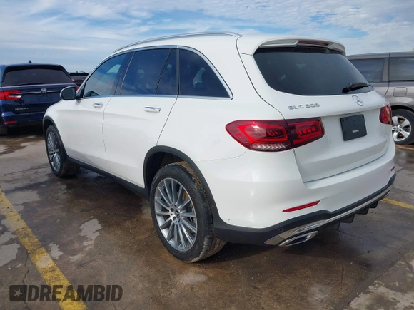 2022 Mercedes-Benz GLC with VIN W1N0G8EB6NG078133, listed as a IAAI auction lot 41448660 with 31,695 mi miles. Bid and sale history available at carsss.com. Image 3.