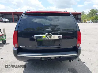 2007 Cadillac Escalade ESV z VIN 1GYFK66897R288492, wystawiony jako IAAI lot #41935413 z przebiegiem 205 756 mil mil oraz . Historia ofert i sprzedaży dostępna na DreamBid. Obrazek 17.