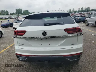 2023 Volkswagen Atlas SE z VIN 1V2HE2CA5PC204949, wystawiony jako Copart lot #59323505 z przebiegiem 17 689 mil mil oraz Szkoda całkowita • Salvage title. Historia ofert i sprzedaży dostępna na DreamBid. Obrazek 6.