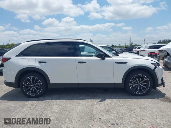 2025 Mazda CX-70 Premium Plus with VIN JM3KJEHA6S1103427, listed as a IAAI auction lot 42108563 with 3,741 mi miles and . Bid and sale history available at DreamBid. Image 13.