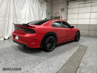 2017 Dodge Charger R/T with VIN 2C3CDXCT8HH560795, listed as a Copart auction lot 54262845 with 111,171 mi miles and Clean Title. Bid and sale history available at carsss.com. Image 4.
