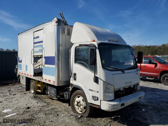 2020 Isuzu NRR DSL REG AT IBT PWL with VIN JALE5W165L7306294, listed as a Copart auction lot 86615774 with 0 mi miles and Salvage Title. Bid and sale history available at carsss.com. Image 4.