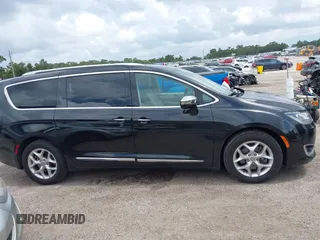 2020 Chrysler Pacifica Limited z VIN 2C4RC1GG5LR272593, wystawiony jako IAAI lot #42398809 z przebiegiem 96 957 mil mil oraz . Historia ofert i sprzedaży dostępna na DreamBid. Obrazek 13.