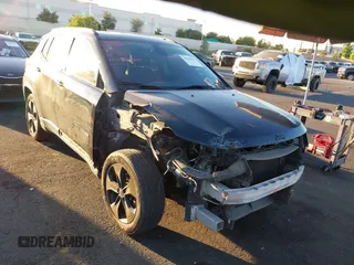 2018 Jeep Compass Latitude с VIN 3C4NJCBB0JT502028, выставлен на аукционе IAAI как лот 42702509 с пробегом 198 712 миль миль и . История ставок и продаж доступна на DreamBid. Изображение 1.