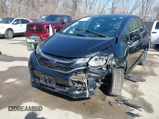 2019 Honda Fit EX z VIN 3HGGK5H86KM716757, wystawiony jako IAAI lot #41749738 z przebiegiem 89 132 mil mil oraz . Historia ofert i sprzedaży dostępna na DreamBid. Obrazek 6.