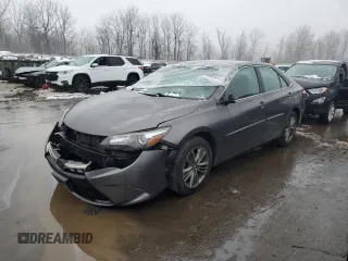 2017 Toyota Camry XLE with VIN 4T1BF1FK5HU397582, listed as a Copart auction lot 84473554 with 84,962 mi miles and Salvage title. Bid and sale history available at DreamBid. Image 1.