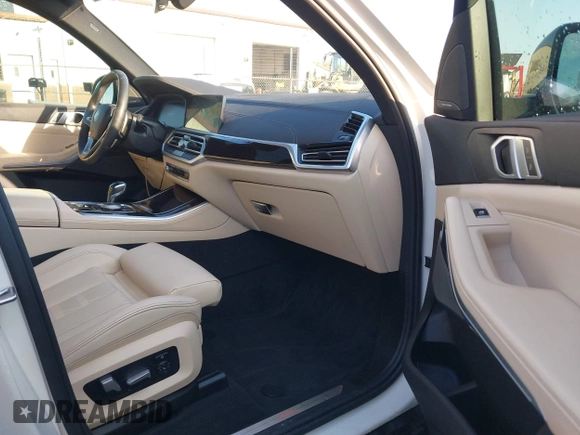 2021 BMW X5 sDrive40i with VIN 5UXCR4C07M9F23816, listed as a IAAI auction lot 41871364 with 55,401 mi miles. Bid and sale history available at carsss.com. Image 5.