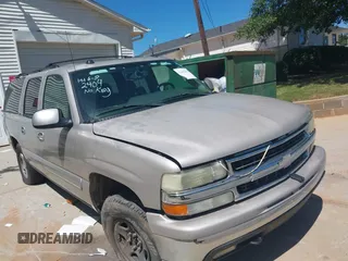 2004 Chevrolet Suburban LT z VIN 1GNFK16Z24J154314, wystawiony jako IAAI lot #42462404 z przebiegiem 275 938 mil mil oraz . Historia ofert i sprzedaży dostępna na DreamBid. Obrazek 1.