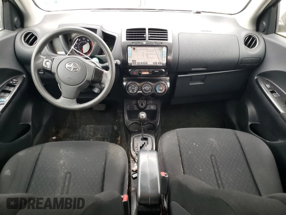 2009 Scion xD z VIN JTKKU10489J046486, wystawiony jako Copart lot #69332304 z przebiegiem 159 766 mil mil oraz Czysty tytuł • Clean title. Historia ofert i sprzedaży dostępna na DreamBid. Obrazek 8.