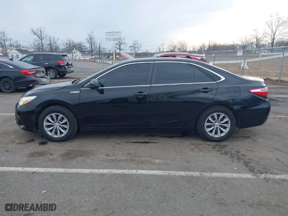 2015 Toyota Camry Hybrid LE with VIN 4T1BD1FK0FU151851, listed as a IAAI auction lot 41674047 with 316,075 mi miles. Bid and sale history available at carsss.com. Image 14.