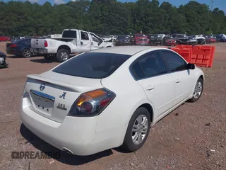 2011 Nissan Altima S with VIN 1N4AL2AP2BN441854, listed as a IAAI auction lot 42647147 with 299,737 mi miles and . Bid and sale history available at DreamBid. Image 4.
