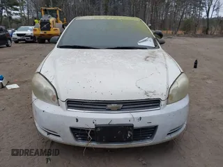 2007 Chevrolet Impala Police Pkg Police Pkg 9C1 with VIN 2G1WS55R479391719, listed as a IAAI auction lot 41392376 with 187,582 mi miles. Bid and sale history available at carsss.com. Image 12.