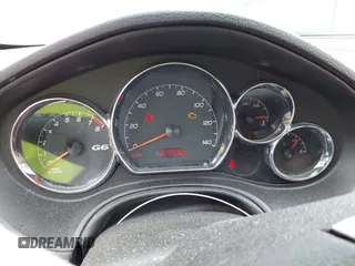 2008 Pontiac G6 z VIN 1G2ZG57B584280563, wystawiony jako IAAI lot #42118217 z przebiegiem 127 255 mil mil oraz . Historia ofert i sprzedaży dostępna na DreamBid. Obrazek 7.
