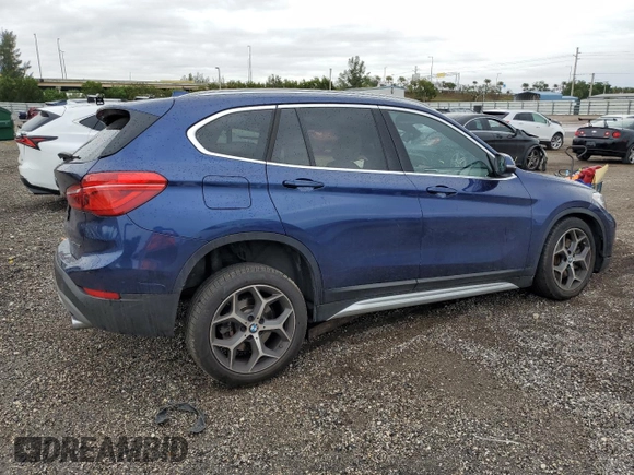 2018 BMW X1 sDrive28i with VIN WBXHU7C33J3F04439, listed as a Copart auction lot 45034033 with 28,091 mi miles. Bid and sale history available at carsss.com. Image 3.